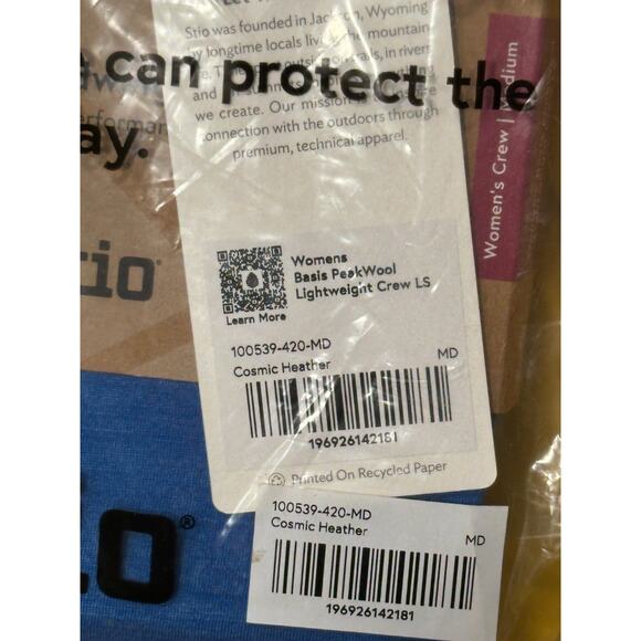 Basis Peakwool Lightweight Crew Neck - Picture 4 of 5